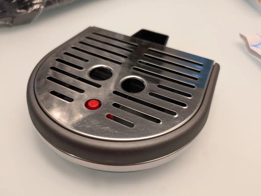 Breville Bambino BES450BSS Espresso Machine w/ Portafilters image indicator(2)