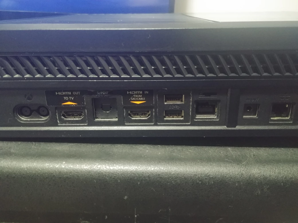 500gb Xbox one with all cords - photo 4