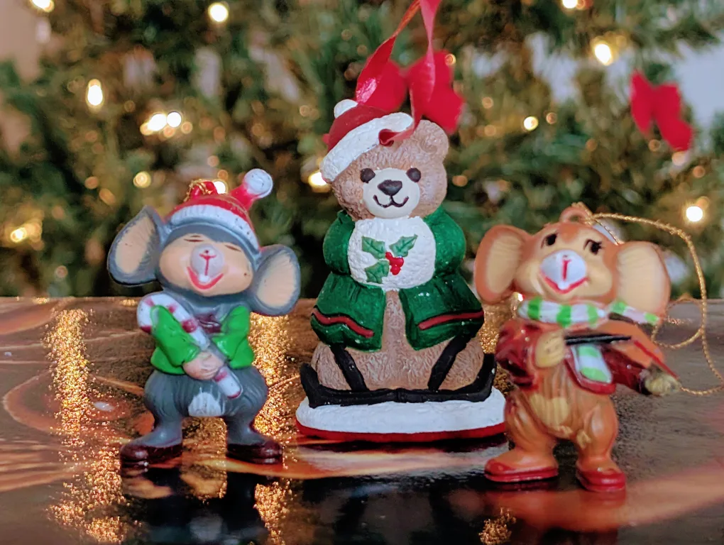 Vintage hand-painted Christmas Ornament Set image indicator(4)