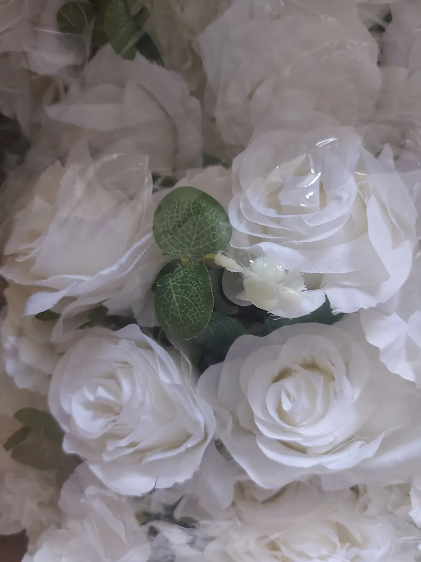 Artificial White Rose Flower Wall Decor ( 10 pack in box) image indicator(2)