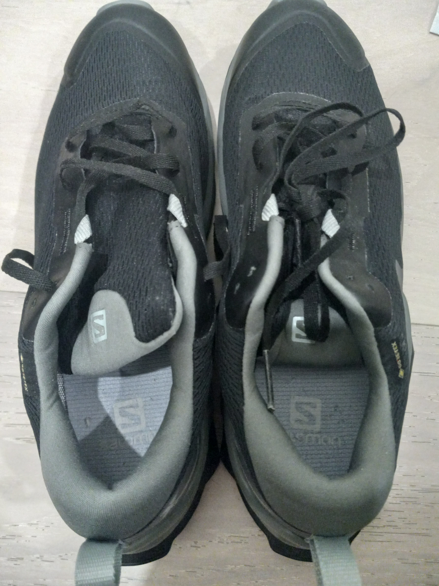gst it for $89 Salomon Gore-Tex Hiking Shoes Women size 9 - photo 5