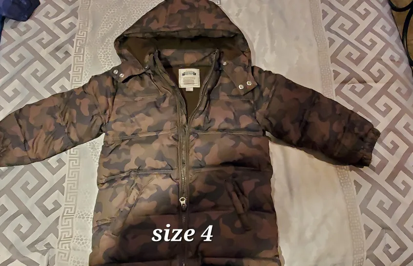 Gymboree Boy's Size 4 Camo Winter Jacket image indicator(3)