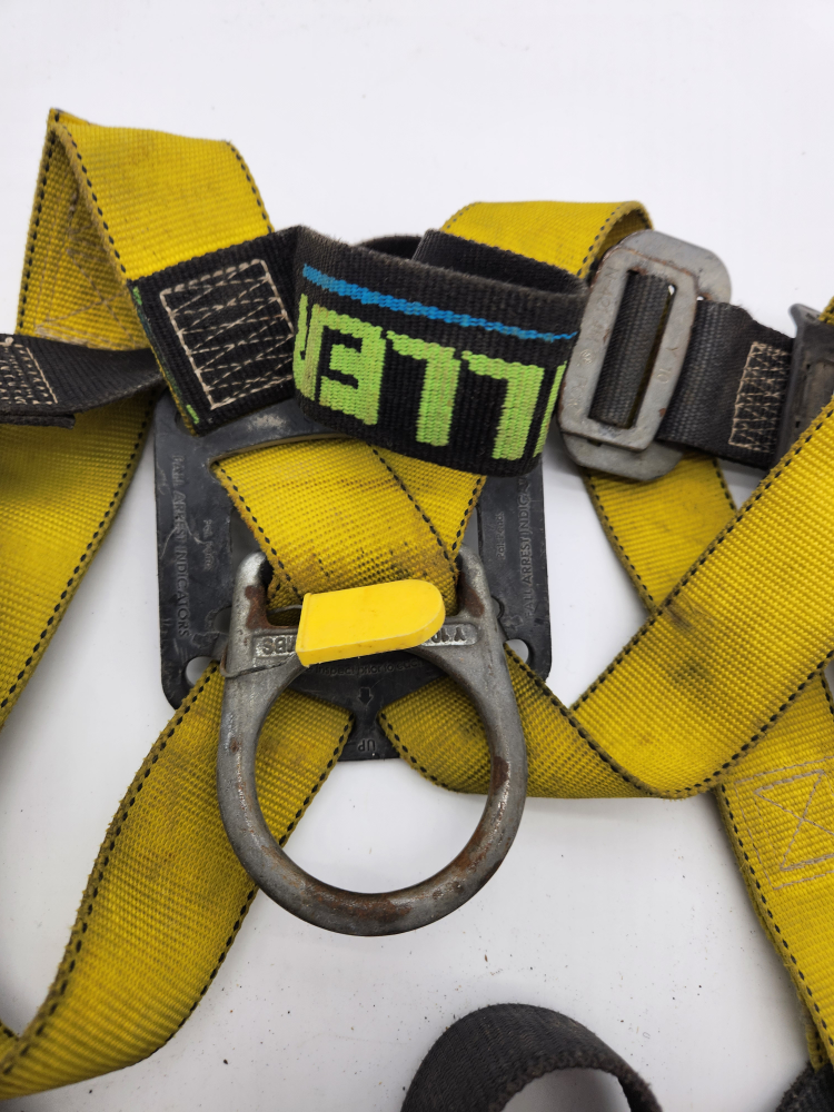 Miller 5M545 Fall Arrest Harness - photo 3