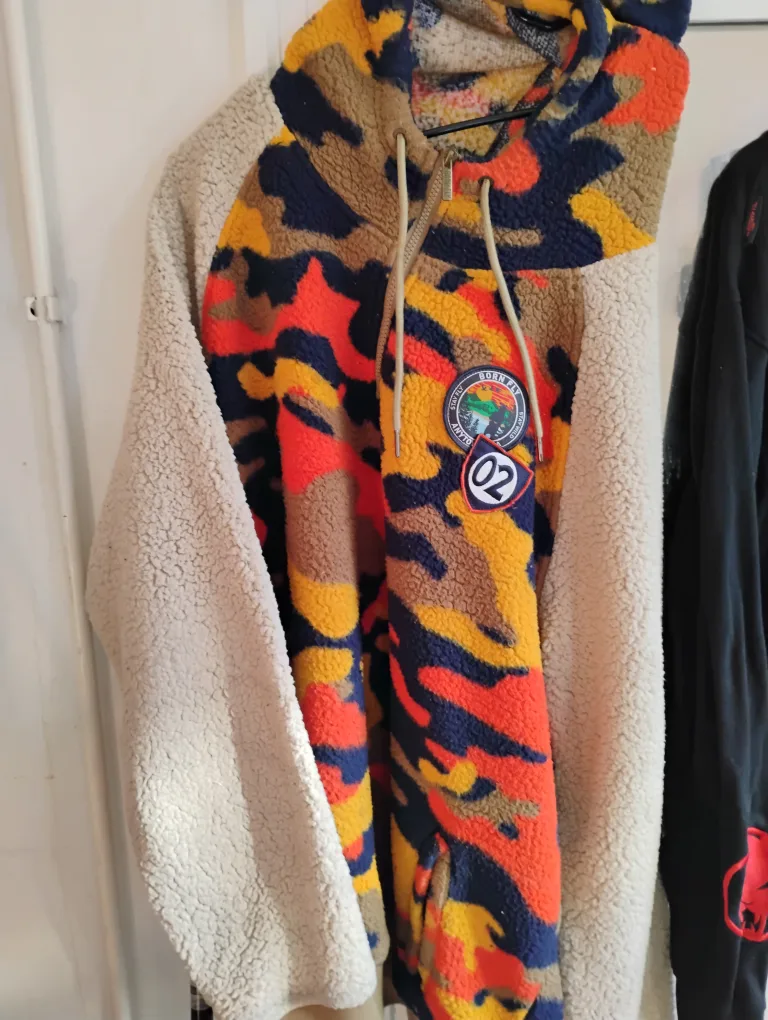 Born Fly 3X-Large Sherpa-Lined Camo Hoodie image indicator(2)