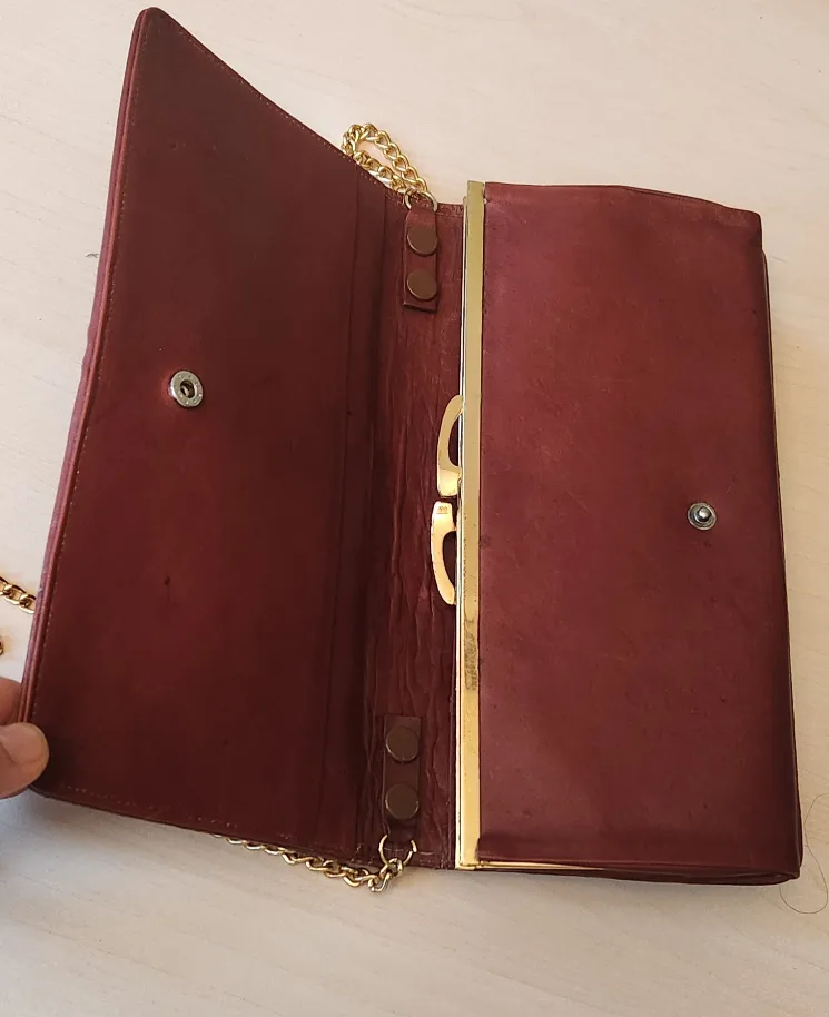 Vintage Crocodile Leather Chain Purse image indicator(3)