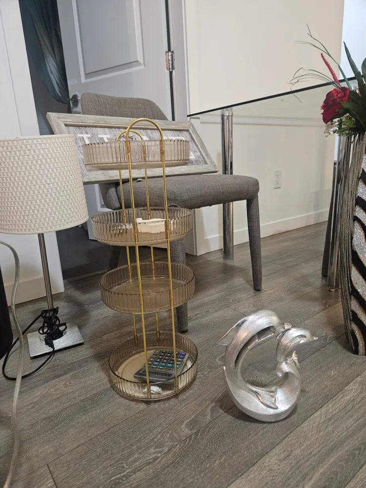 HUGE SALE image indicator(8)