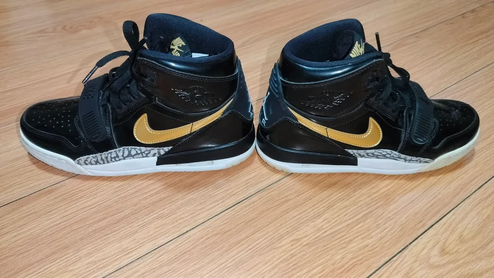 kids/ youths Nike Air Jordan Legacy 312 image indicator(2)