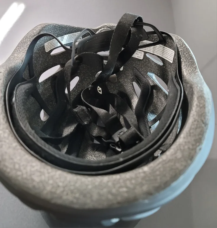 Giro Isode Adult Bike Helmet - Black/Grey image indicator(4)