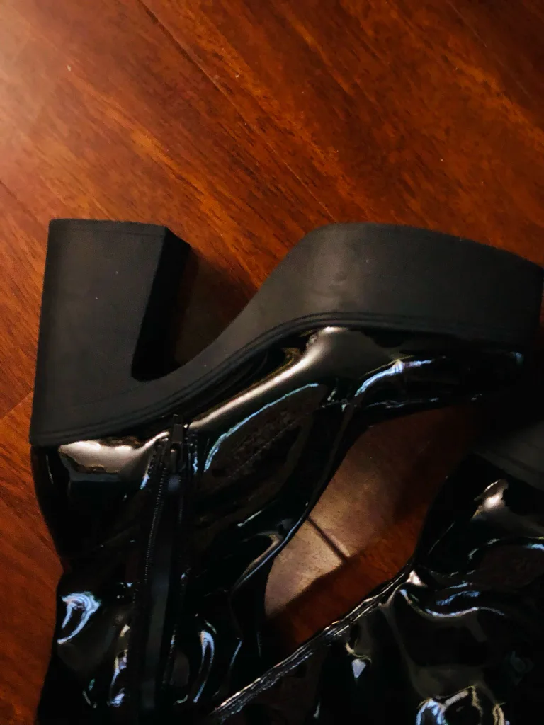 Black Patent Leather Platform Boots image indicator(2)