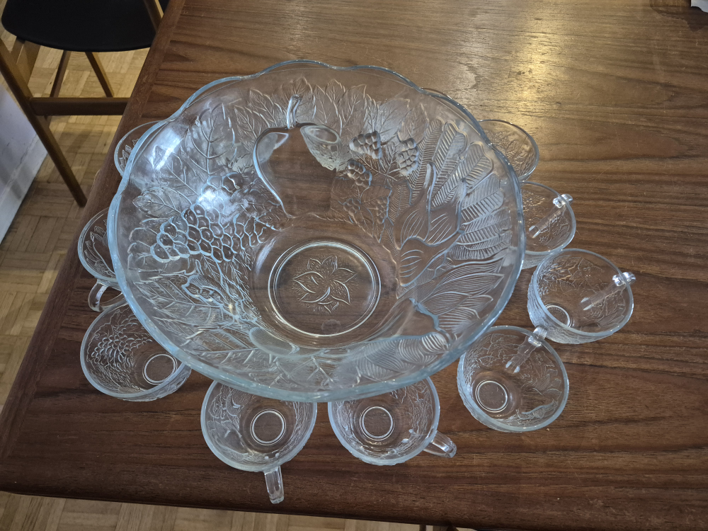 Punch Bowl with 12 Cups - photo 3