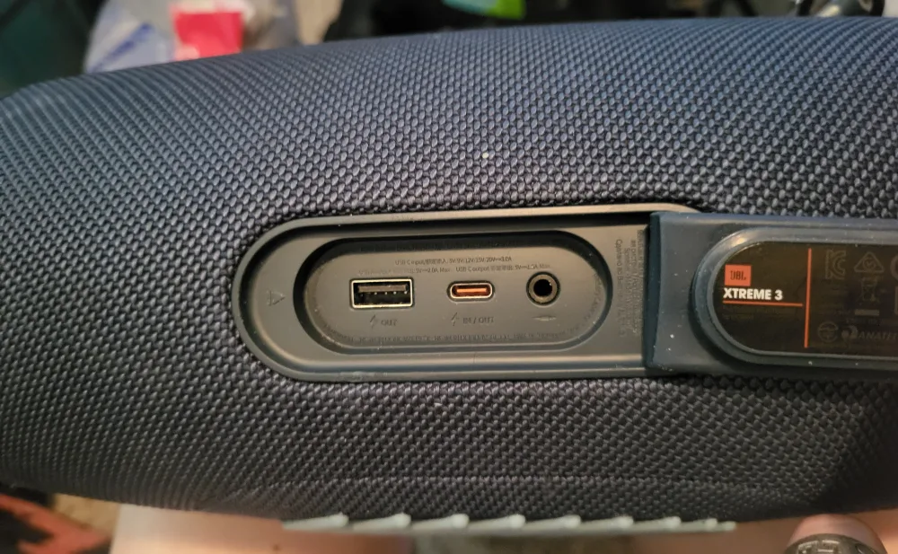 JBL Xtreme 3 Portable Bluetooth Speaker - Blue image indicator(8)