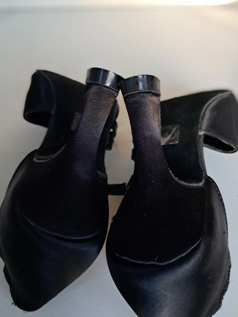 Women's Black Ballroom Dance Shoes image indicator(6)