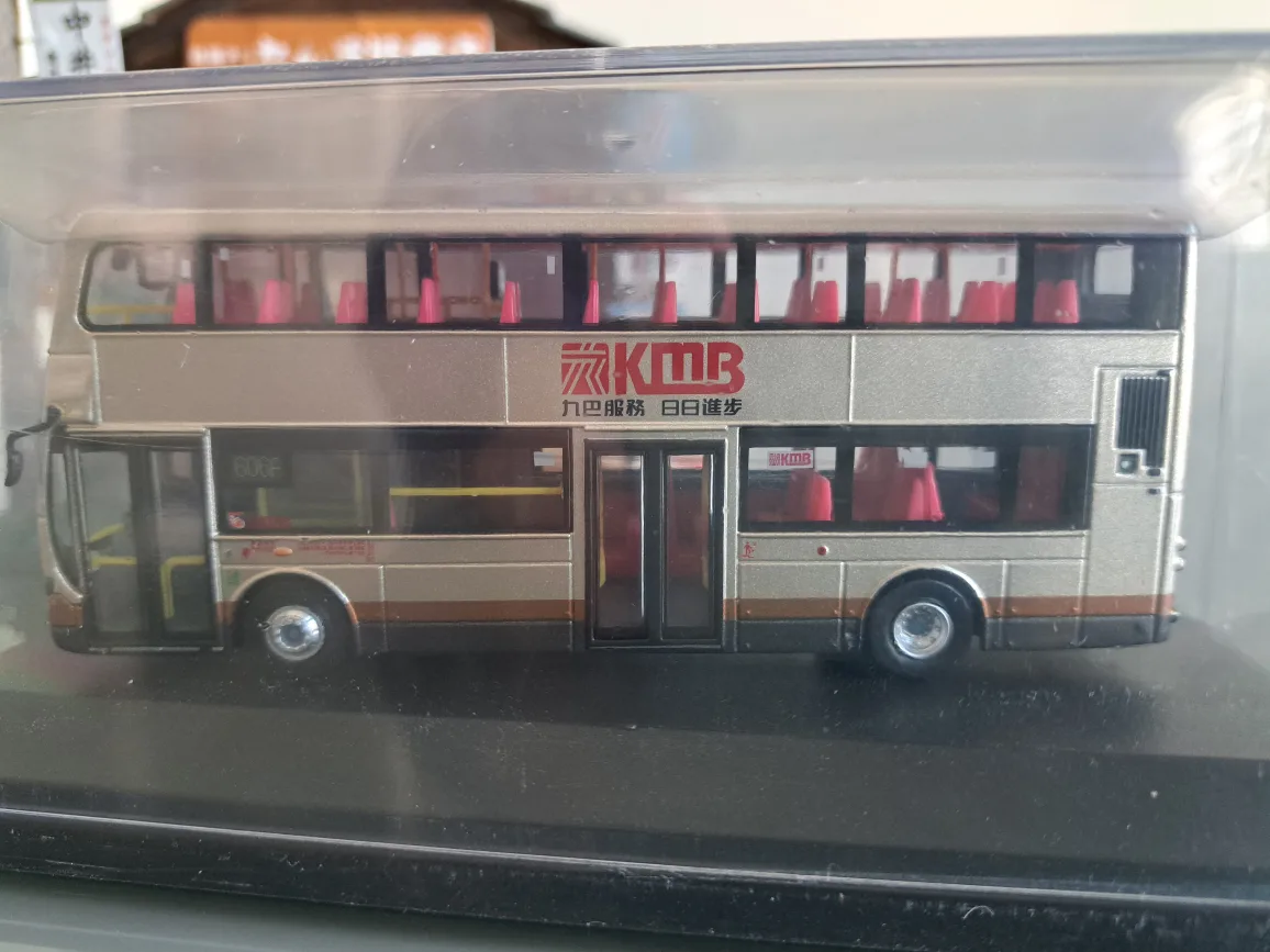 BRAND NEW HONG KONG 1/76 KMB Volvo BUS Model 2500Limited edition image indicator(7)