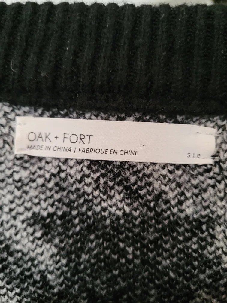 Oak + Fort Black and White Houndstooth Cropped Sweater Size S image indicator(2)