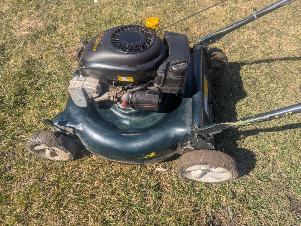 Yardworks Gas Powered Lawn Mower - photo 2