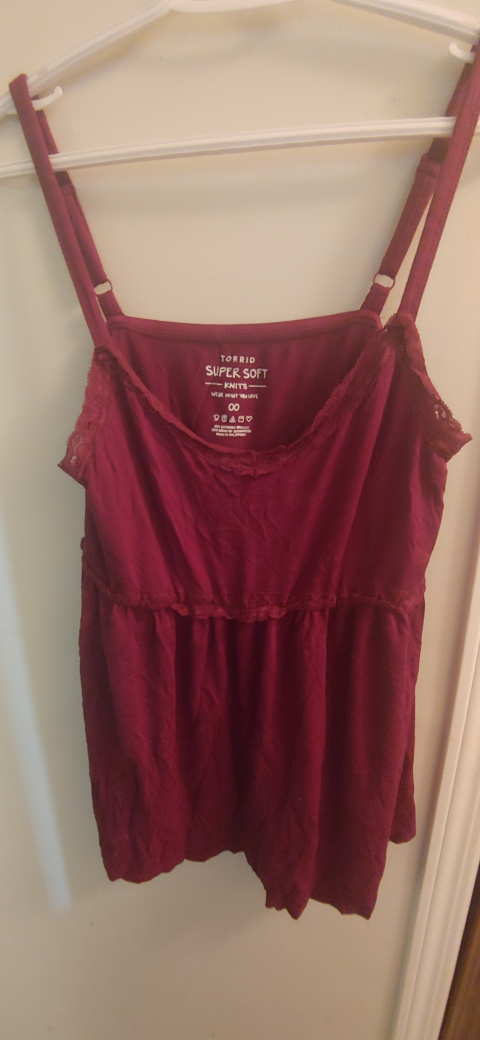Torrid burgundy tank top