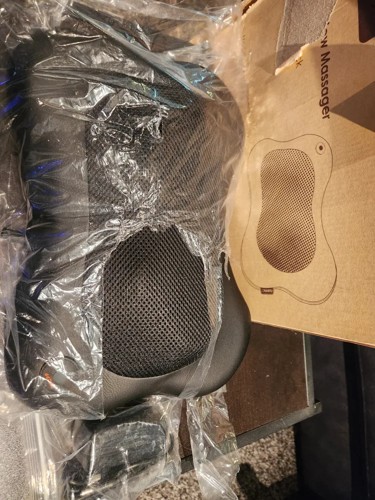 Naipo Shiatsu Neck & Shoulder Massager Pillow with Heat image indicator(4)