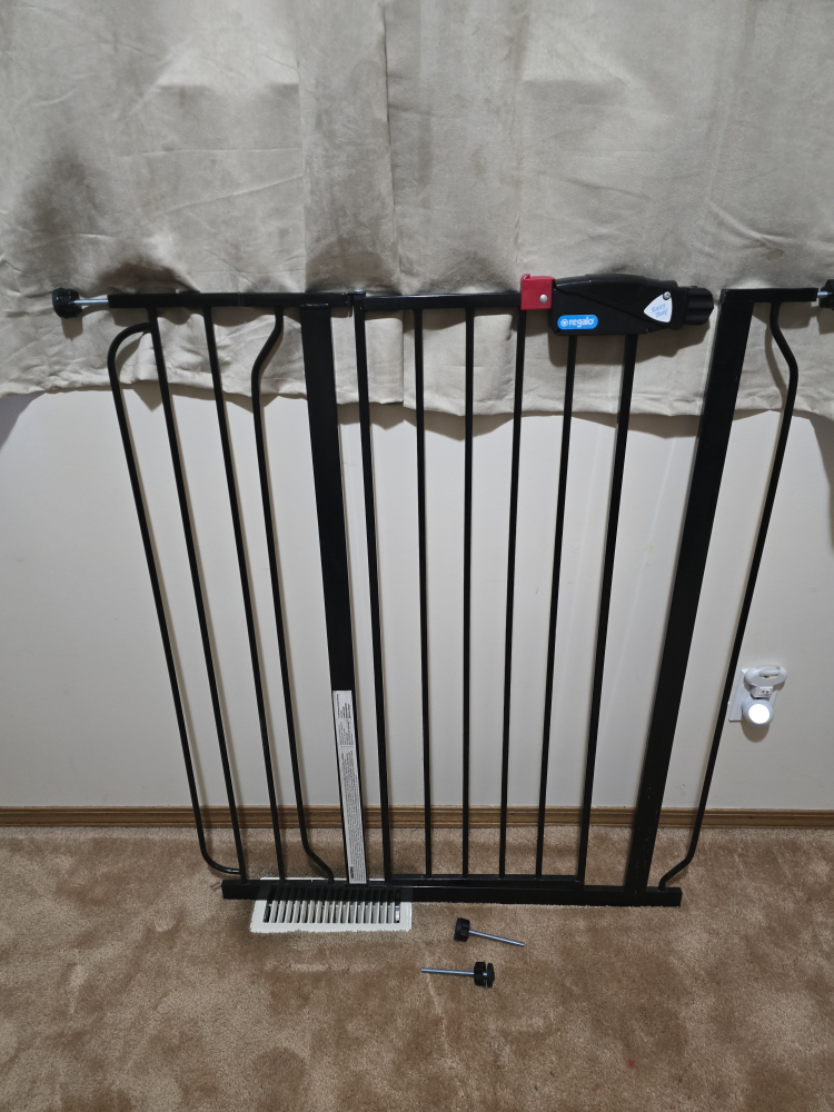 Regalo Easy Step Baby Gate - photo 2