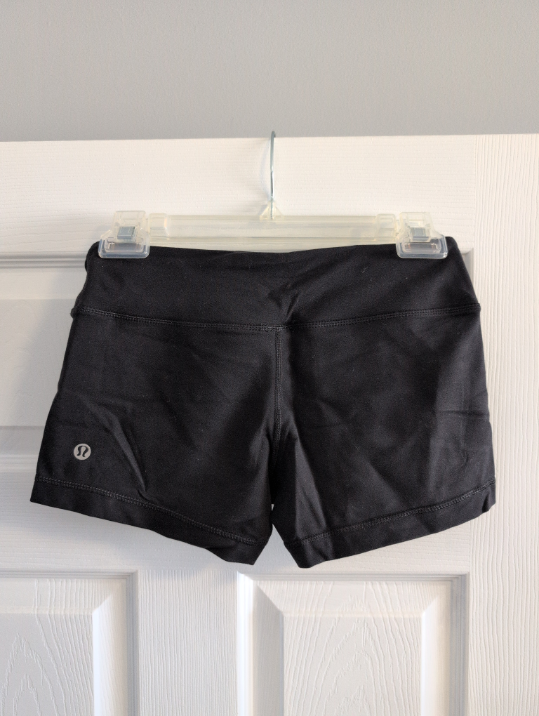 Lululemon Athletica Black Running Shorts Size 6 - photo 2