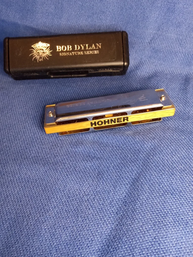 Bob Dylan Signature Series Harmonica by Hohner image indicator(4)