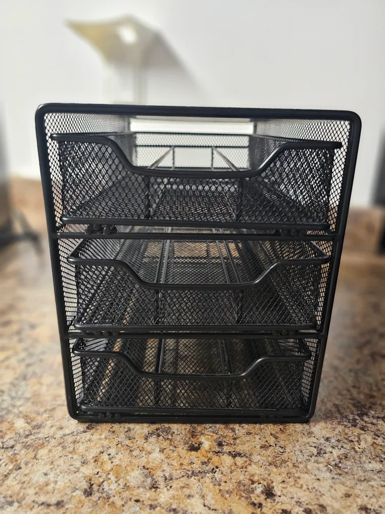 Keurig K-Mini with Pod Organizer, K-Cups and Reusable Filters image indicator(3)