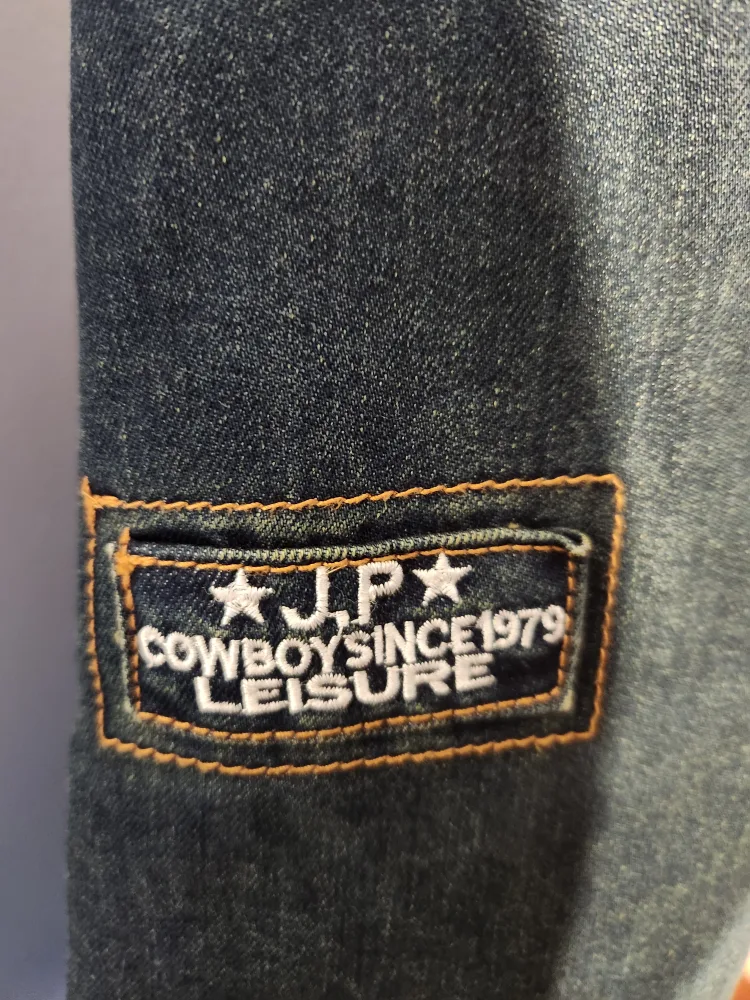 Men's Large/Medium Jeans Jacket #freecycle image indicator(7)