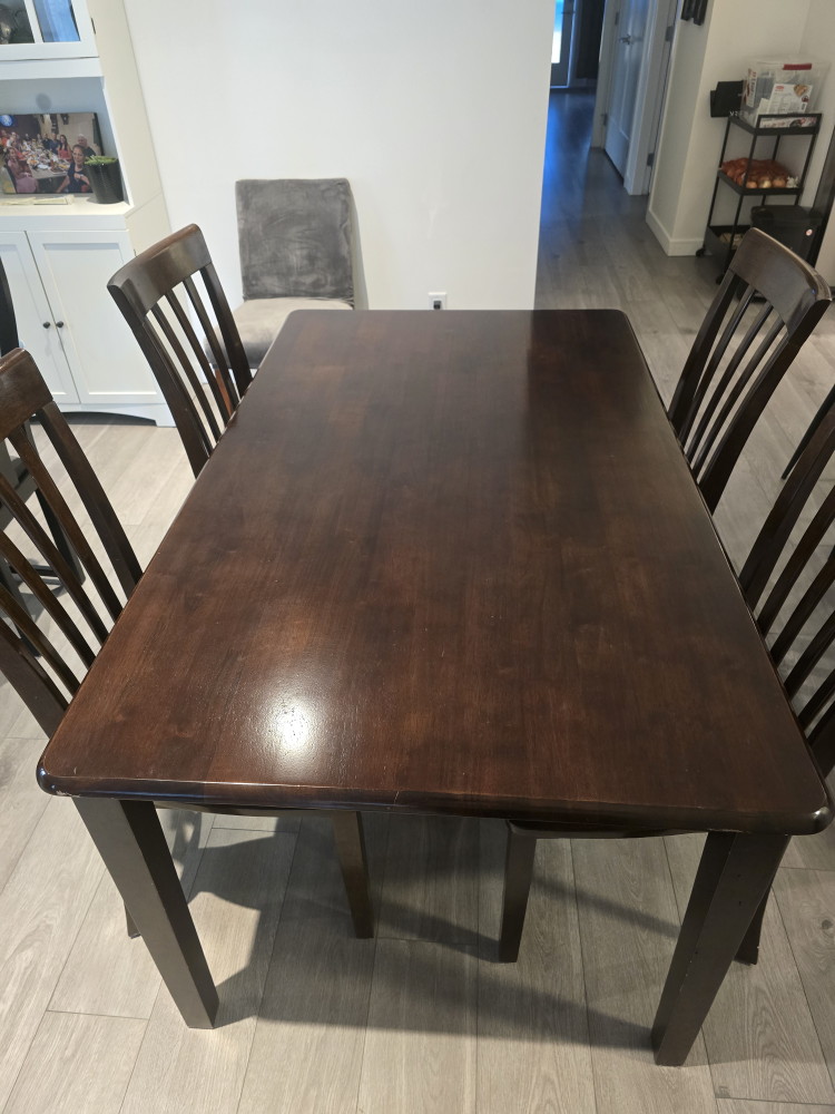 used good 5-Piece Dark Brown Wood Dining Table Set - photo 2