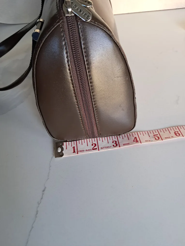 Danier Brown Italian Leather Handbag image indicator(9)