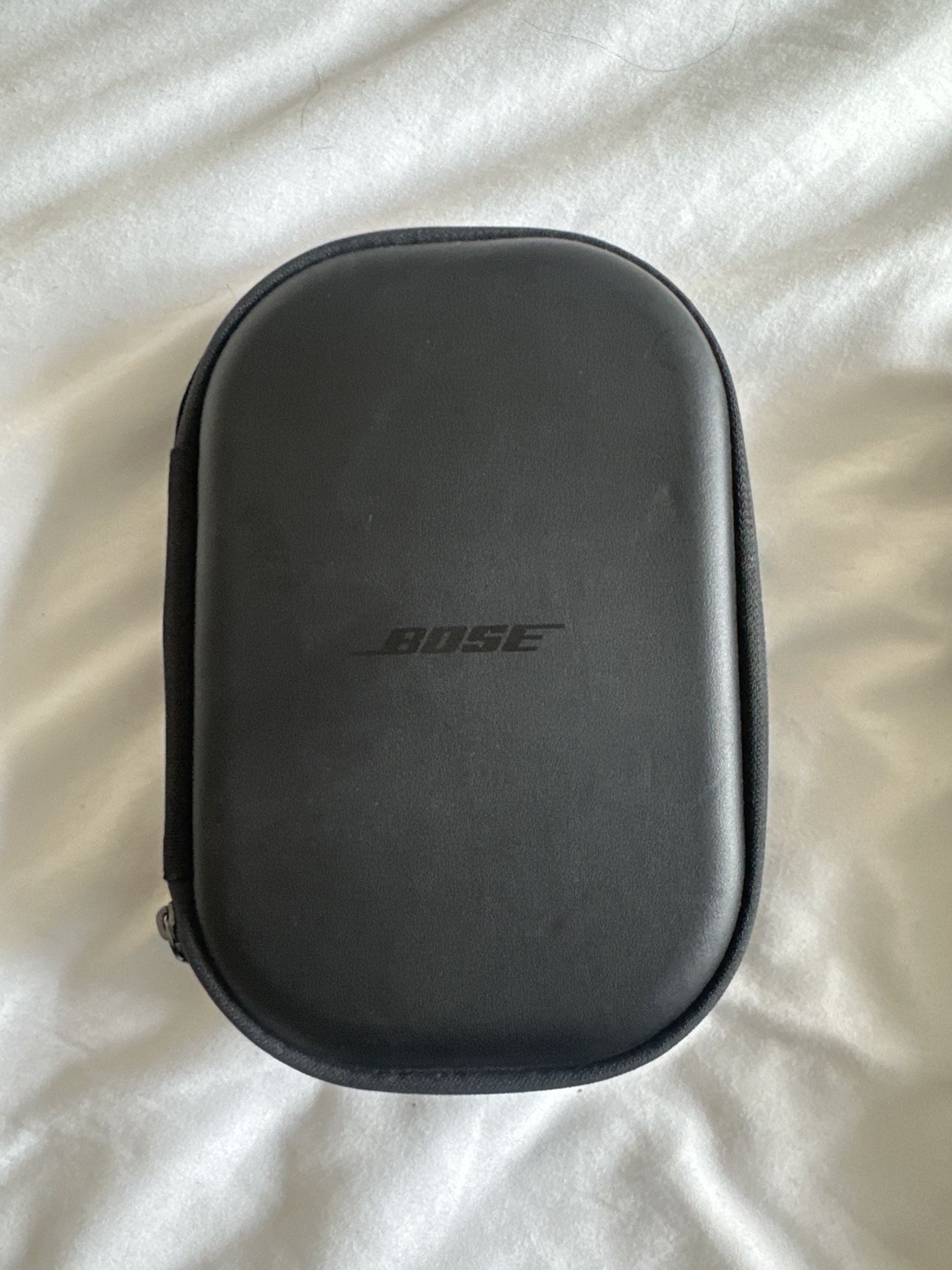 Bose headphone case + wire