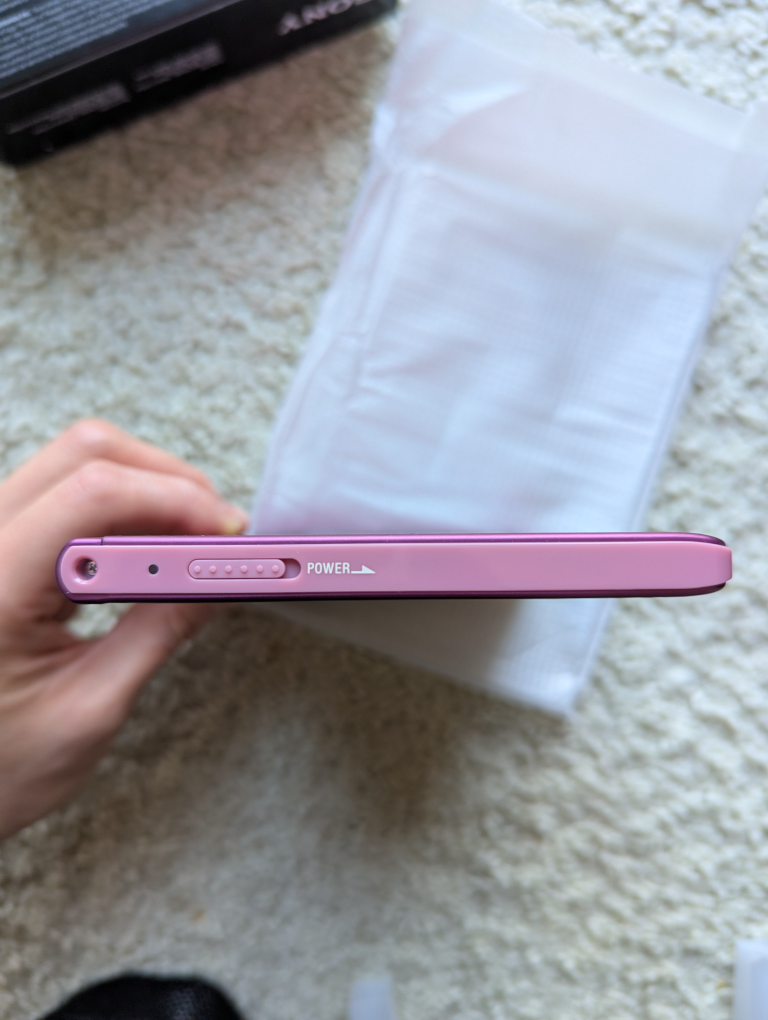 Sony Reader Pocket Edition PRS-300 E-reader - Pink - photo 3