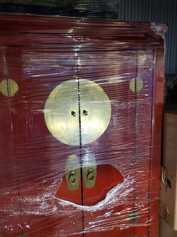 Asian-style Red Lacquer Cabinet - photo 2