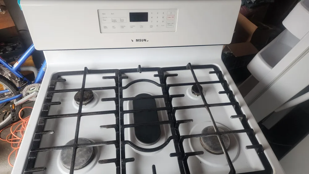 Samsung White Freestanding Gas Range image indicator(3)