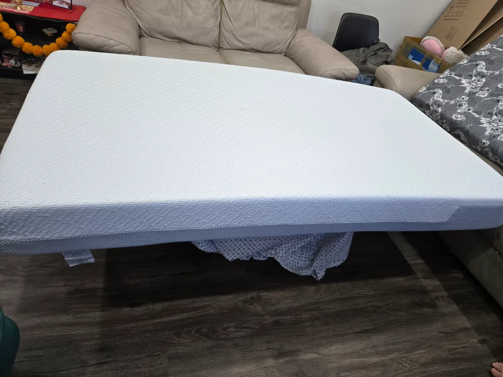 8" Cooling Essential Mattress image indicator(3)