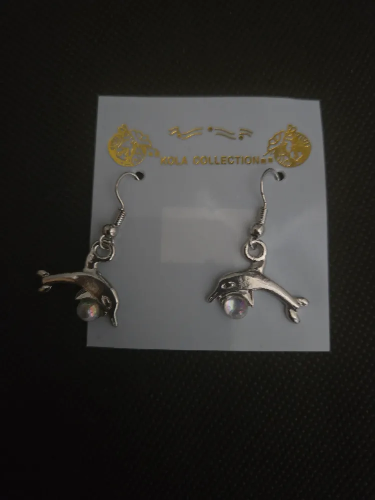 Kola Collection Dolphin Earrings image indicator(3)