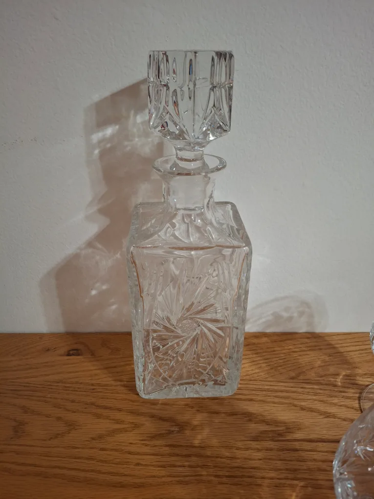 Vintage Crystal Decanter Set with Three Glasses image indicator(3)