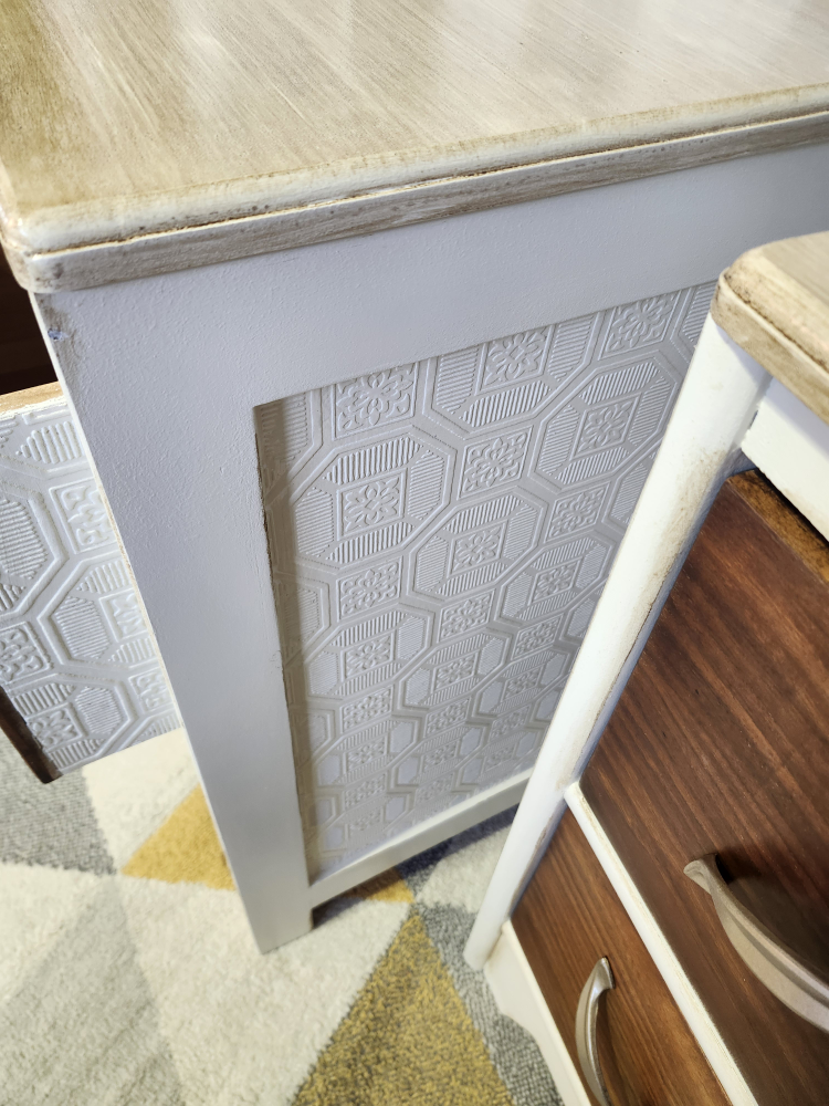 Pair of Vintage Two-Drawer Nightstands - photo 4