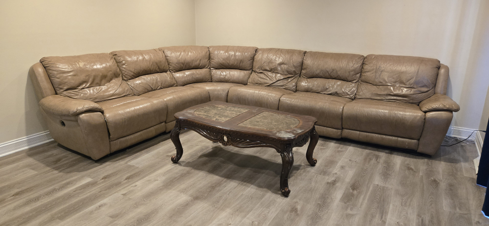 Large Sectional Reclining Sofa & Coffee Table