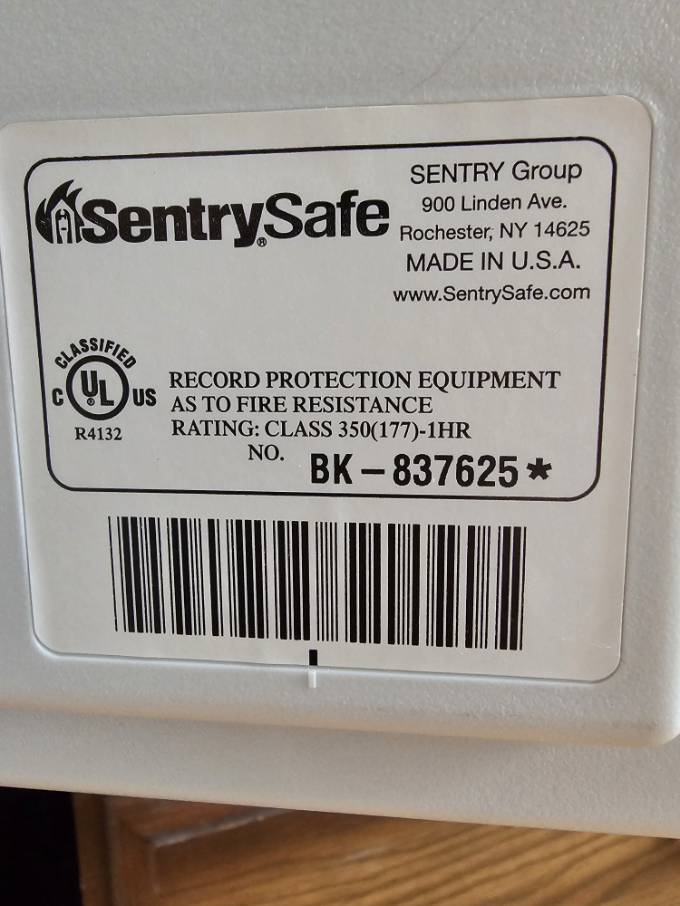 SentrySafe Fire Resistant Safe - Model BK-837625 - photo 5