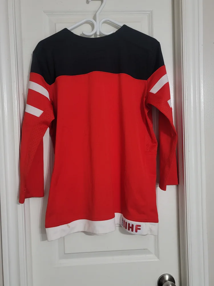 Team Canada Nike Hockey Jersey - 100th Anniversary image indicator(2)