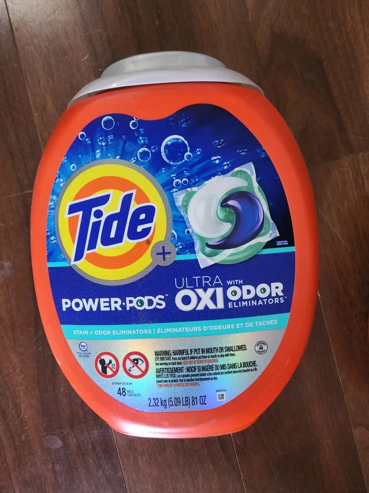 Two tubs of Tide Power Pods laundry detergent #freecycle image indicator(2)