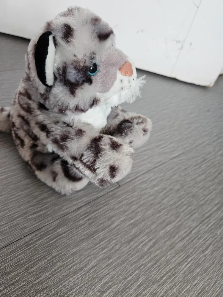 Adorable Snow Leopard Plush Toy image indicator(3)