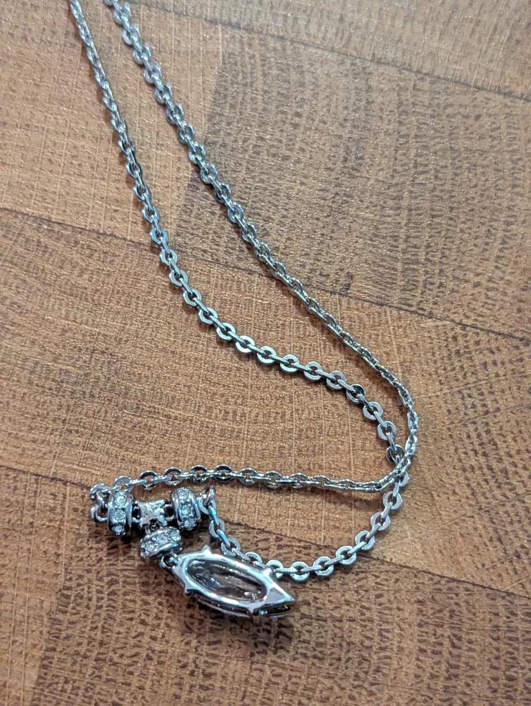 GUESS Silver Tone Necklace with Rhinestone Pendant image indicator(3)