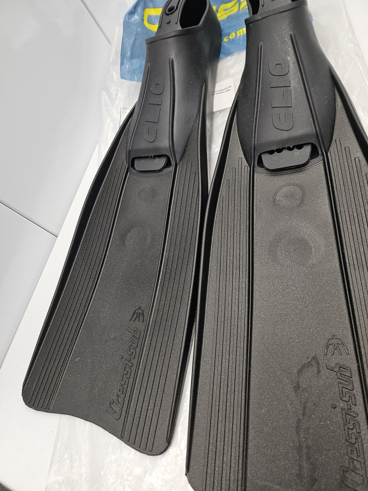 Cressi Clio Fins - Size 10/11 - photo 3
