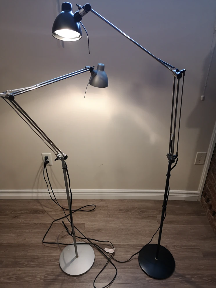 Floor lamps, adjustable, silver (black sold) - photo 2