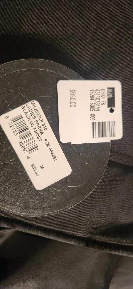 Women's Moose Knuckles Black Down-Filled Parka image indicator(9)