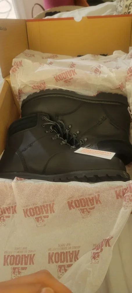 Kodiak Bralorne Women's Boots - Size 6 CSA composite toe thumbnail