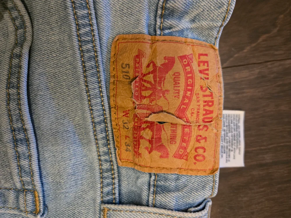 Levi's jeans ( 32 inch waist ) image indicator(3)