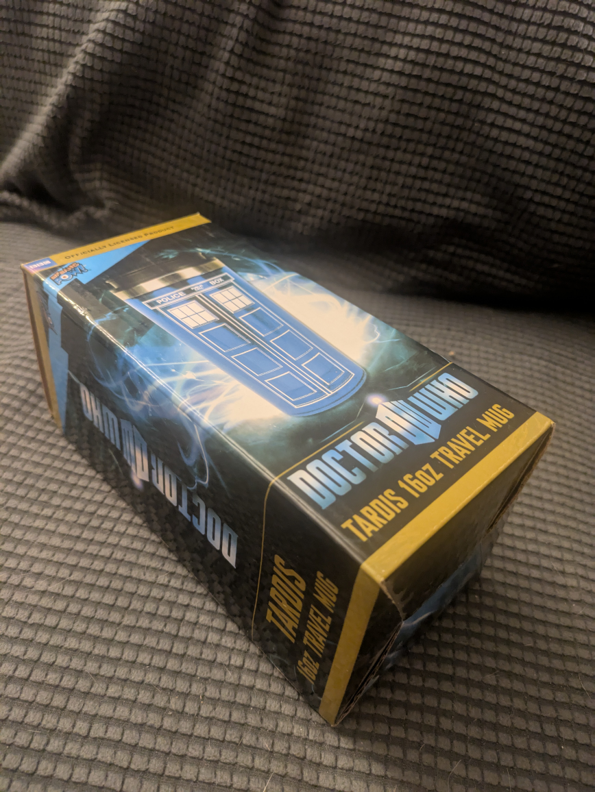 Doctor Who TARDIS 16oz Travel Mug - photo 2