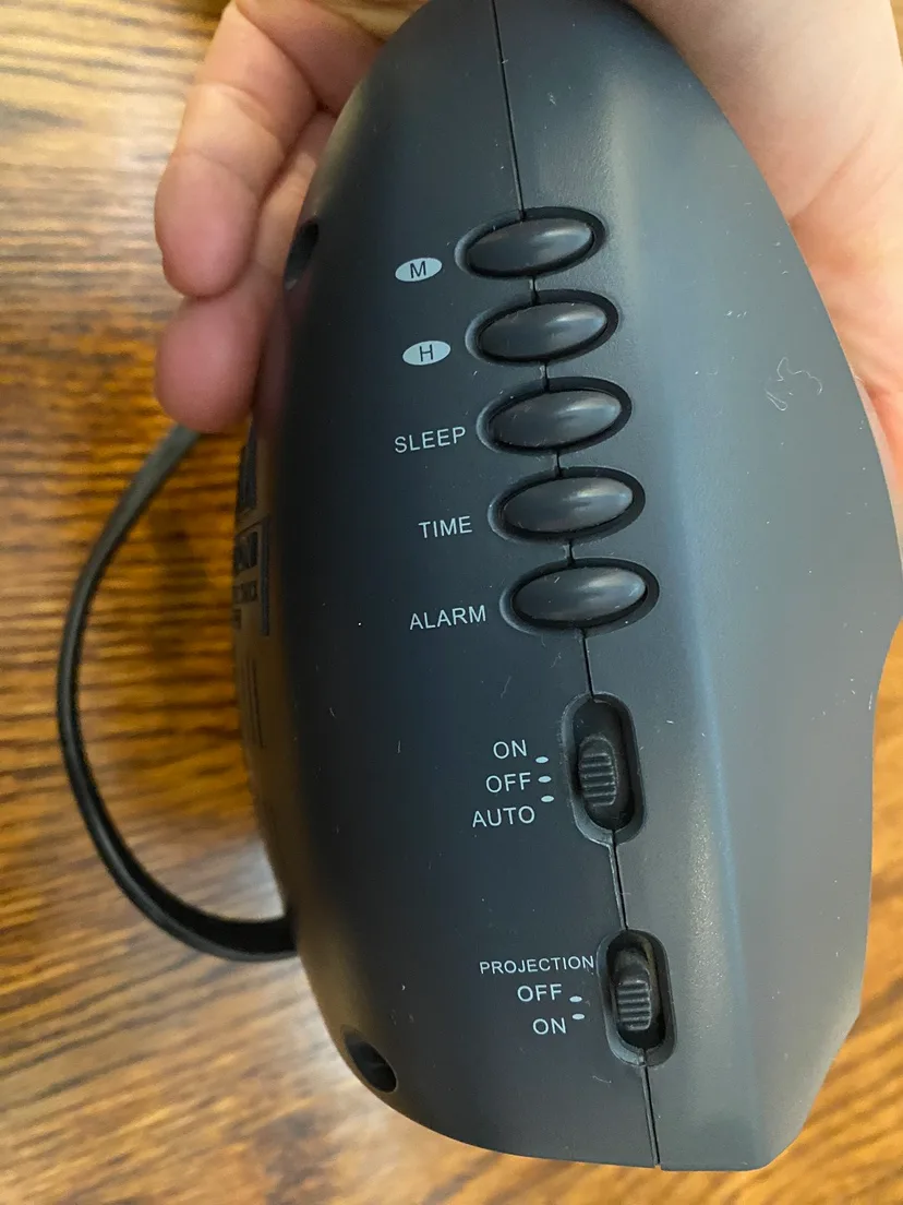 Batman Alarm Clock Radio image indicator(3)