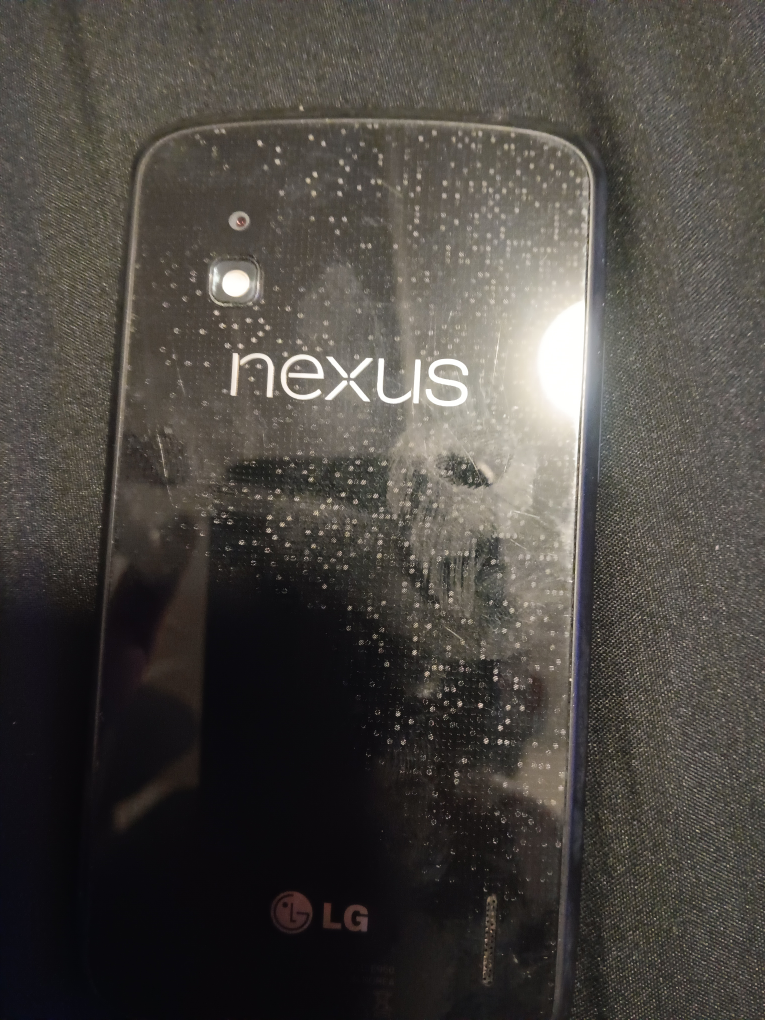 LG Nexus 4 Smartphone